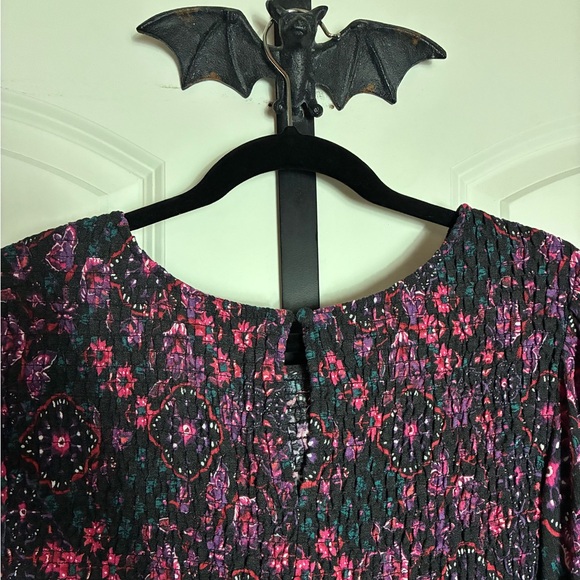 Torrid Smocked Blouse with Puff Sleeves Floral Pattern Stretch NWT 3X - Picture 5 of 12